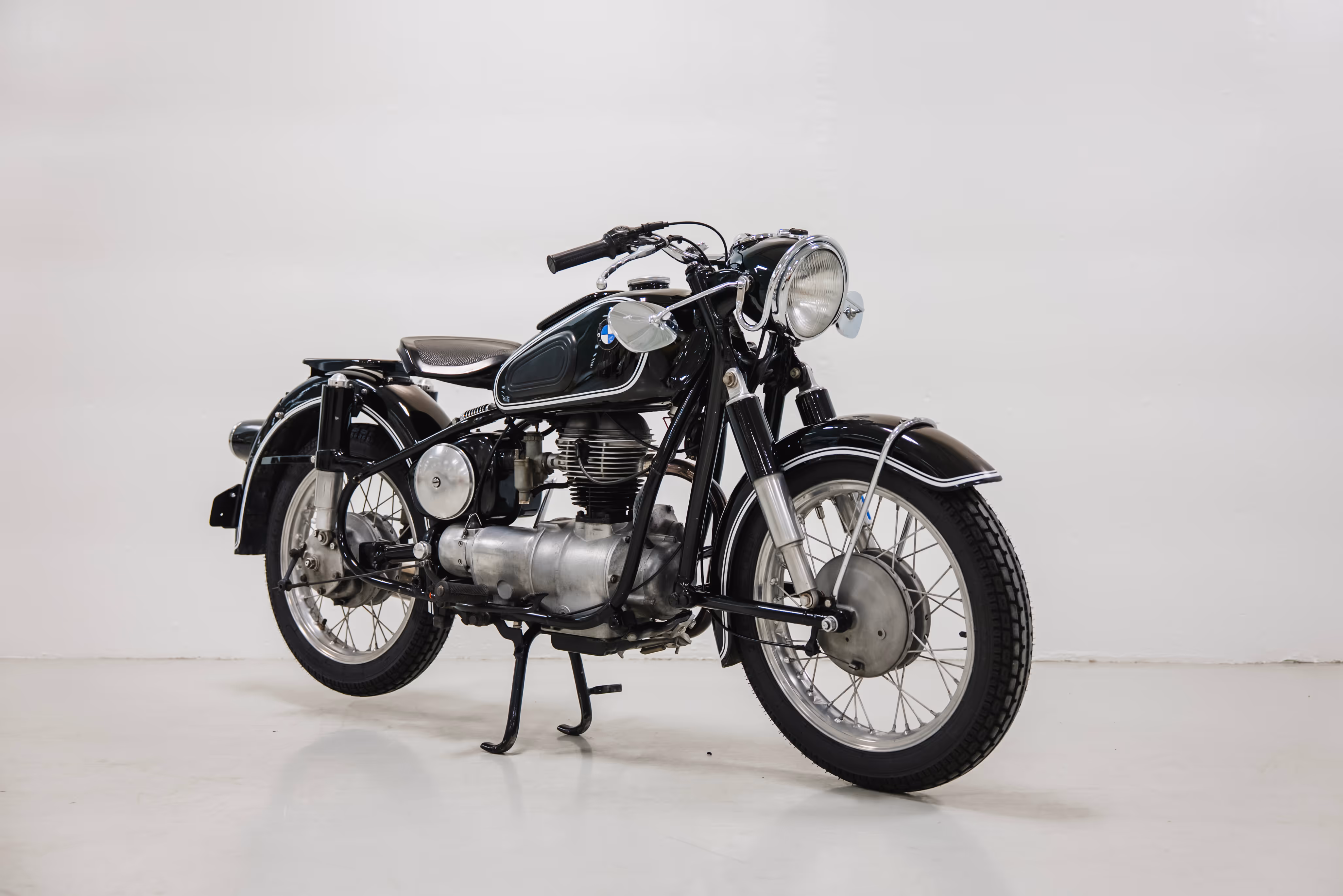 1961 BMW R27