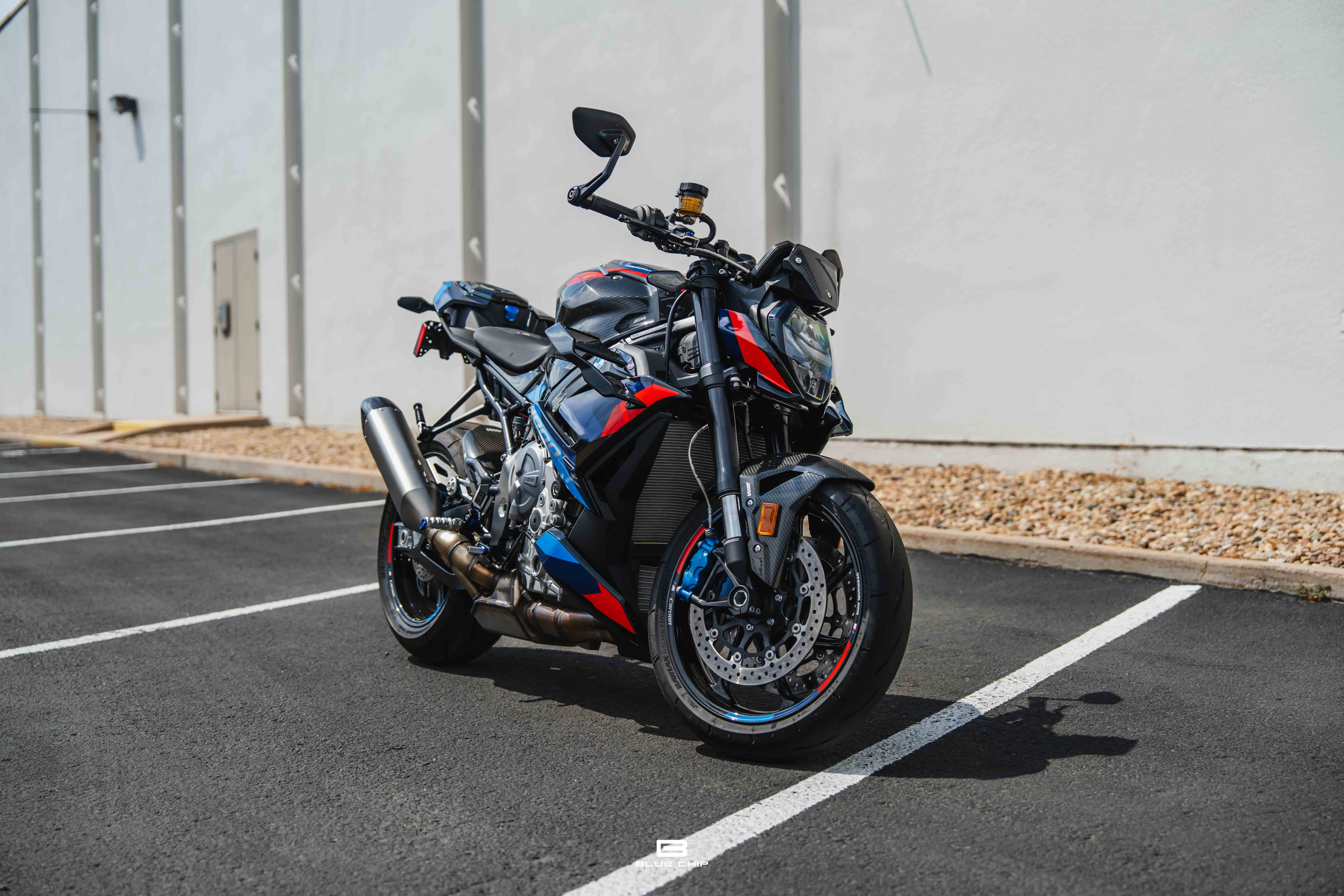 2023 BMW 1000 R