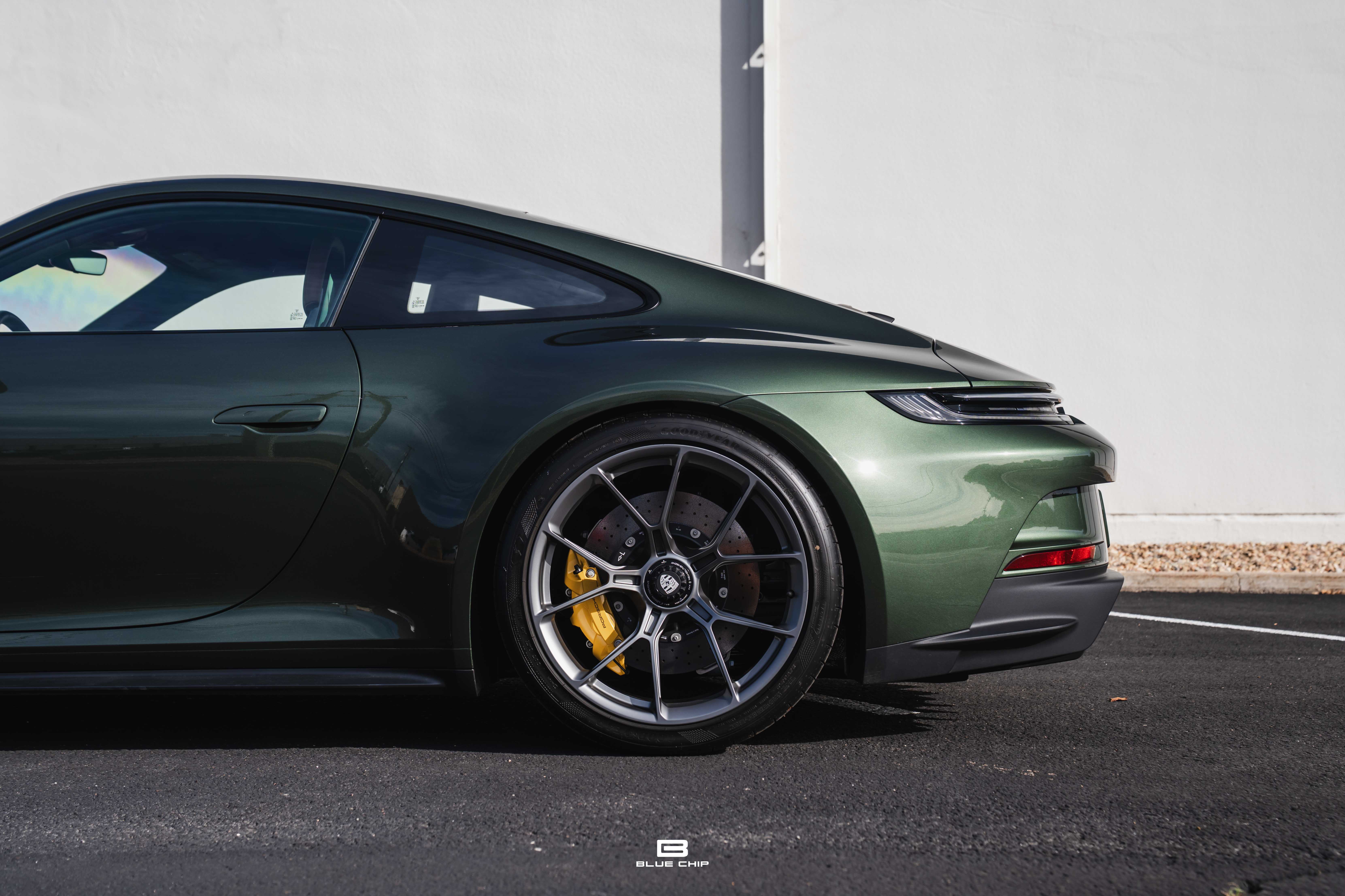 2022 Porsche 911 GT3 Touring photo 4