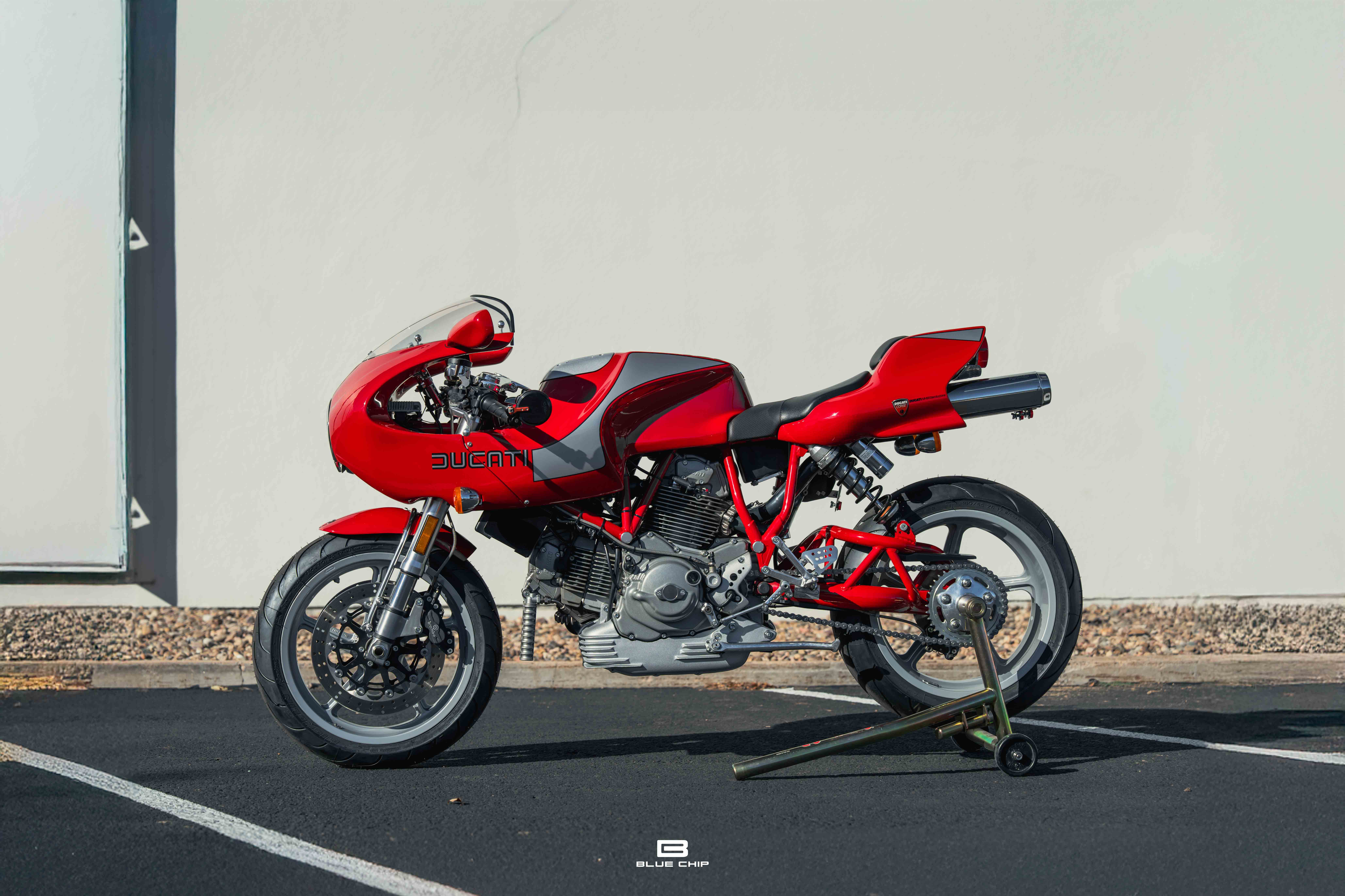 2002 Ducati MH900e