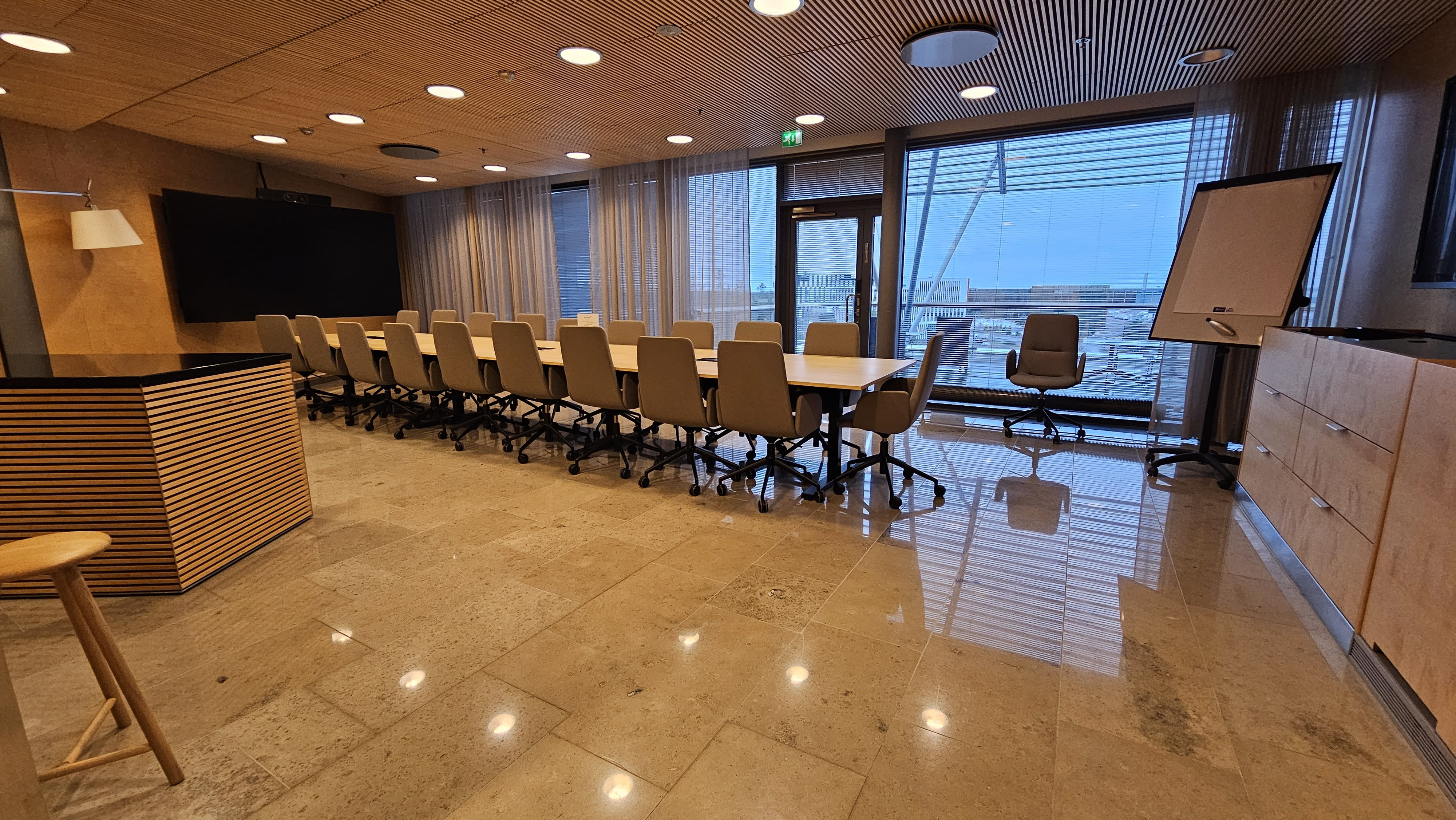 Colony Airport neuvottelutila