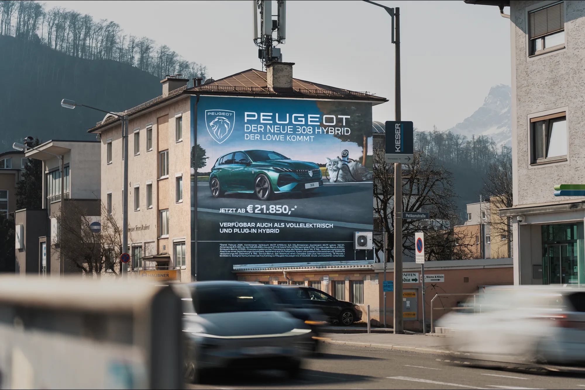 Fotorealistische Peugeot Autowerbung as Mural