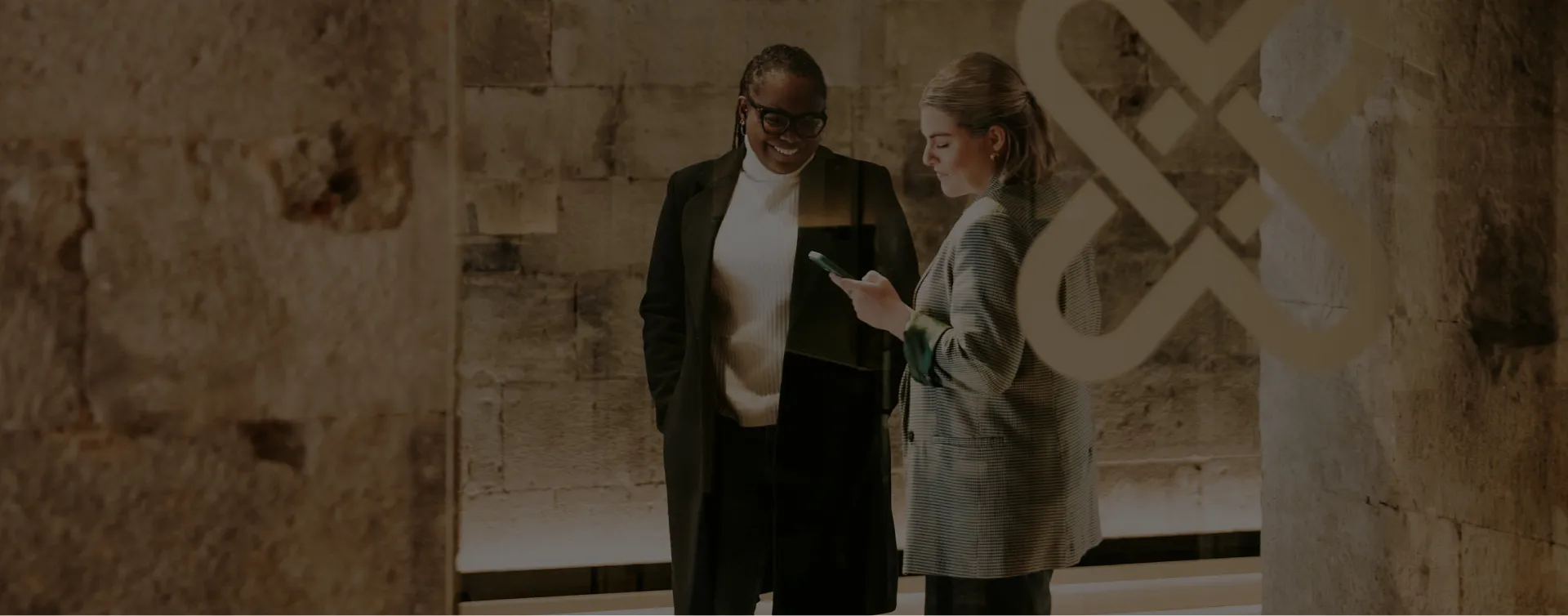 A woman's hand on the sea background