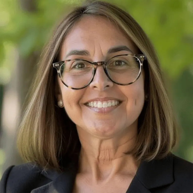 Headshot of Lisa Feldman