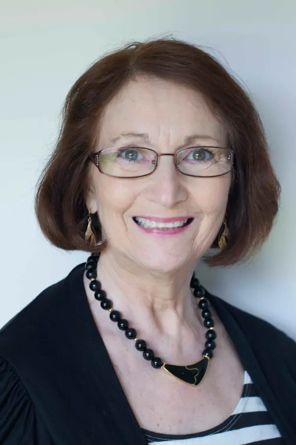 Headshot of Wendy Winkleman