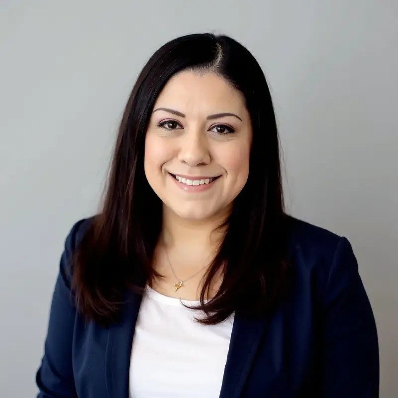 Headshot of Valerie Modirpour