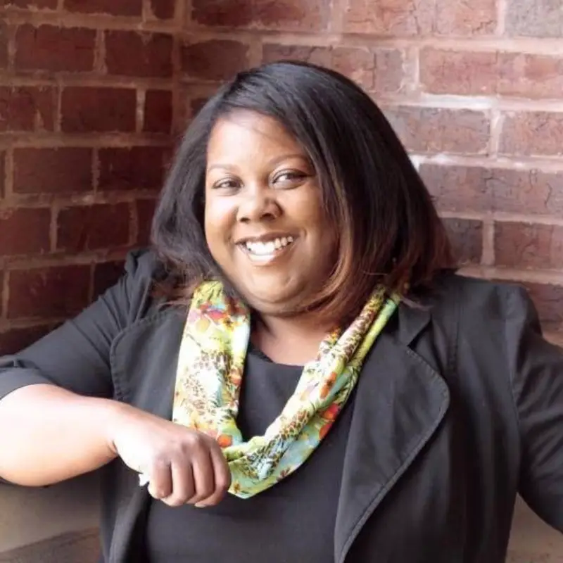 Headshot of Monica Burge
