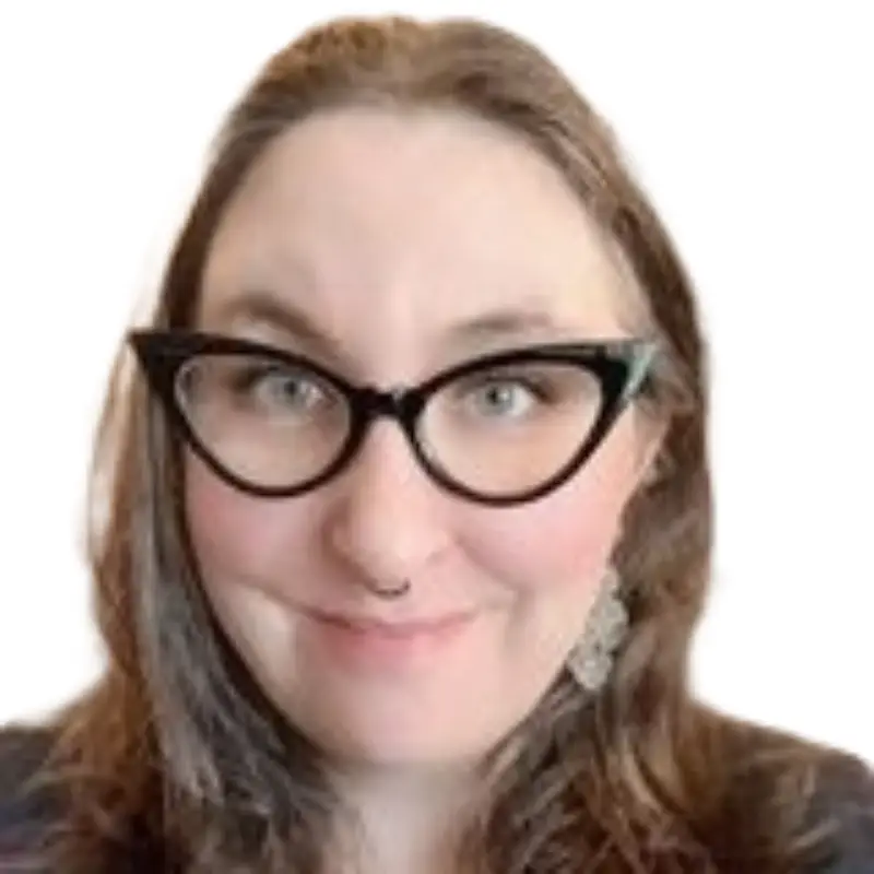 Headshot of Carrie Allen