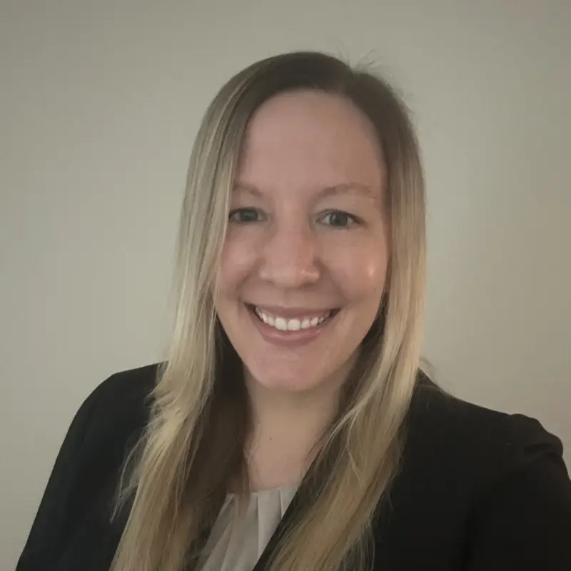 Headshot of Elizabeth Kidd