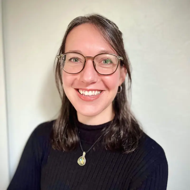 Headshot of Rebecca Kushner