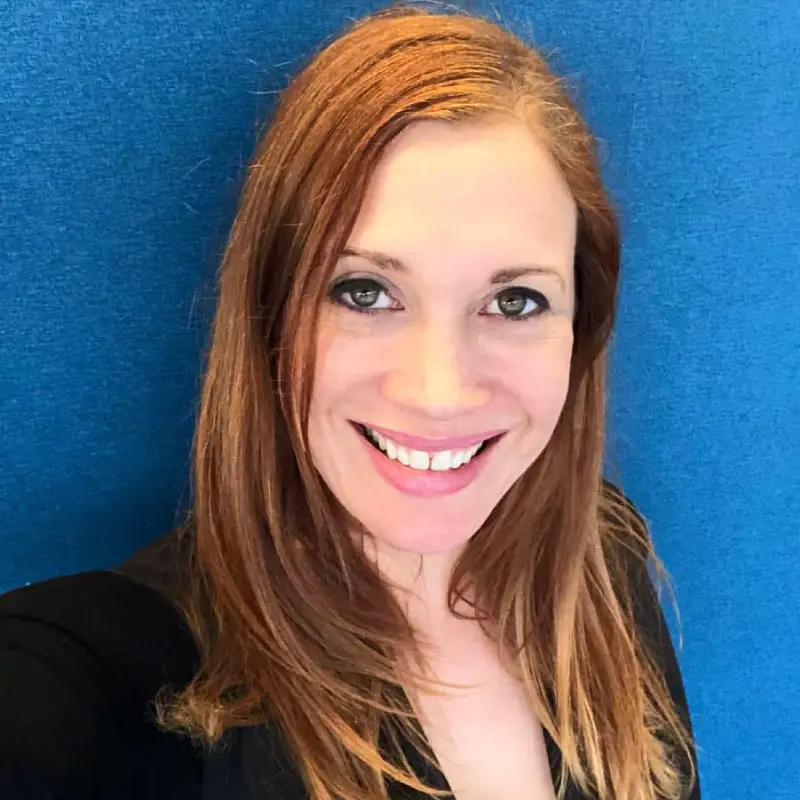 Headshot of Daphne Erhart