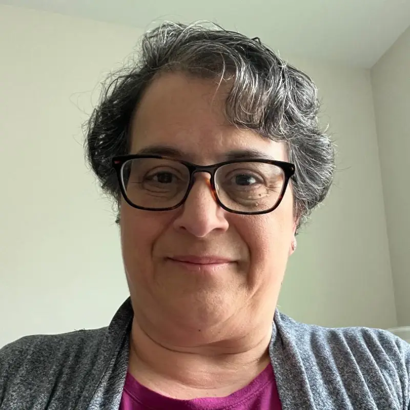 Headshot of Helen Dickey