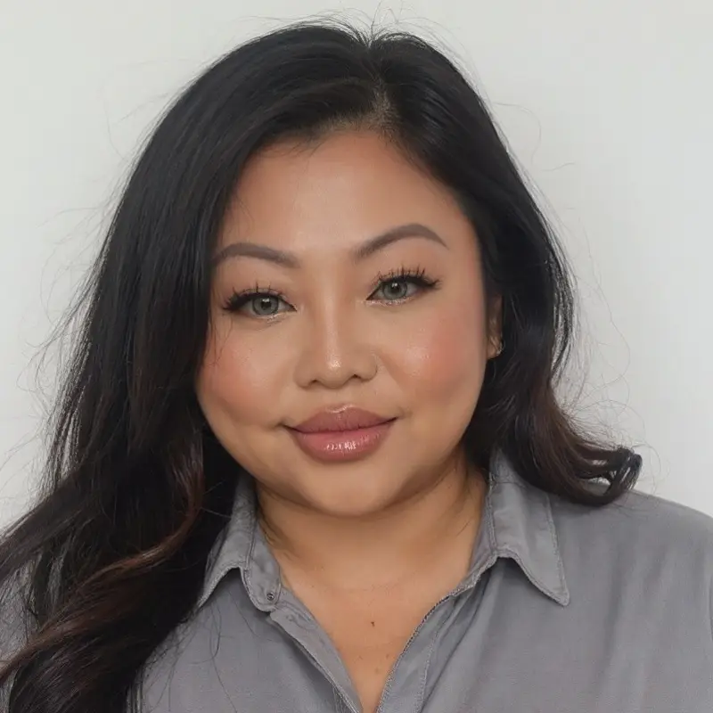 Headshot of Kia Yang