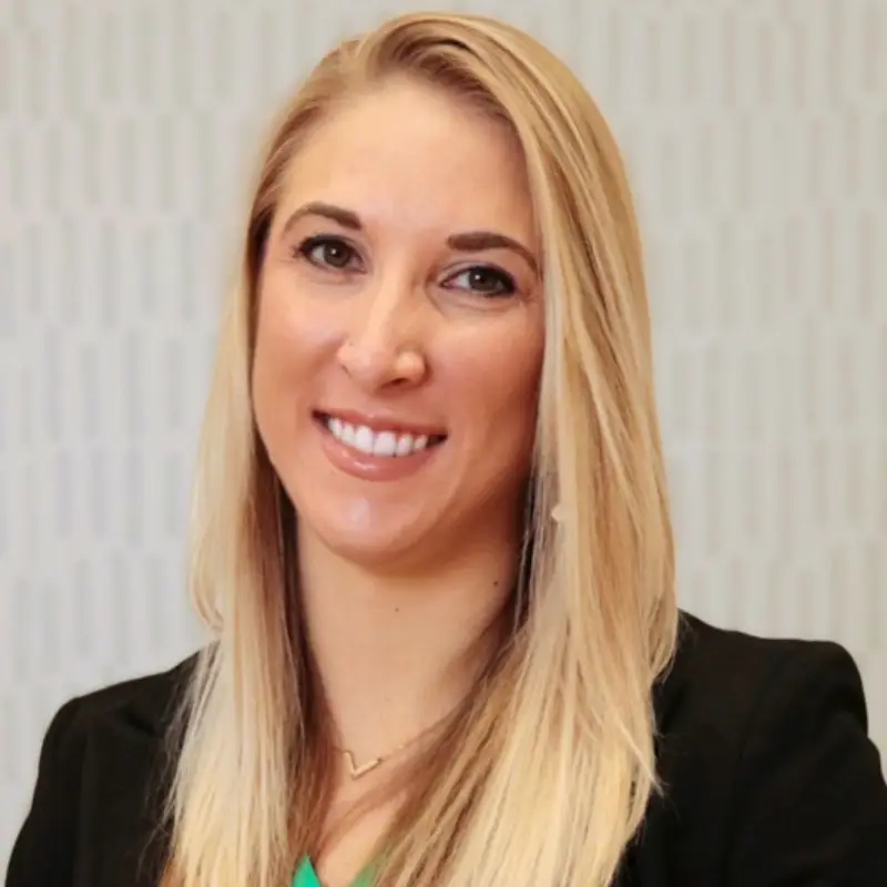 Headshot of Christin Smith