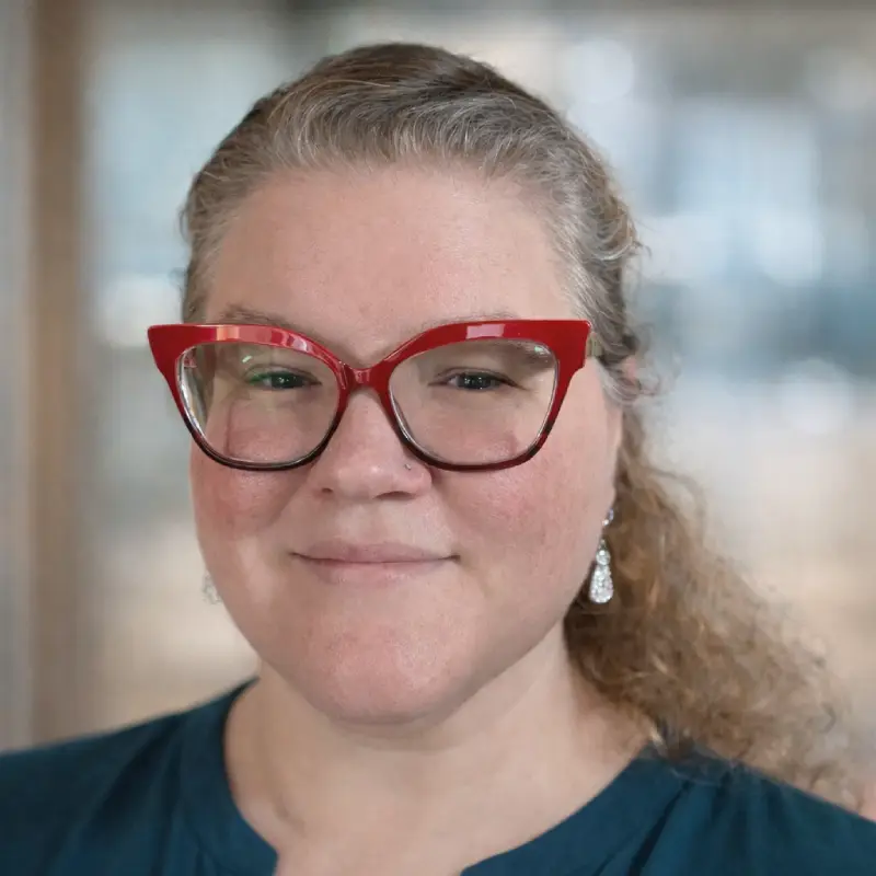 Headshot of Lori Stubbs