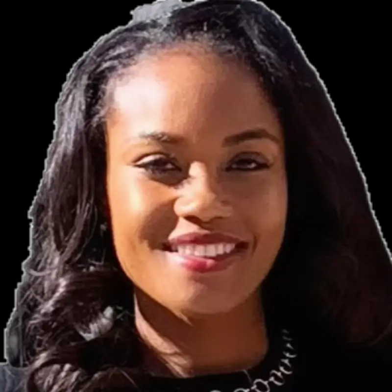 Headshot of Diamond Mitchell