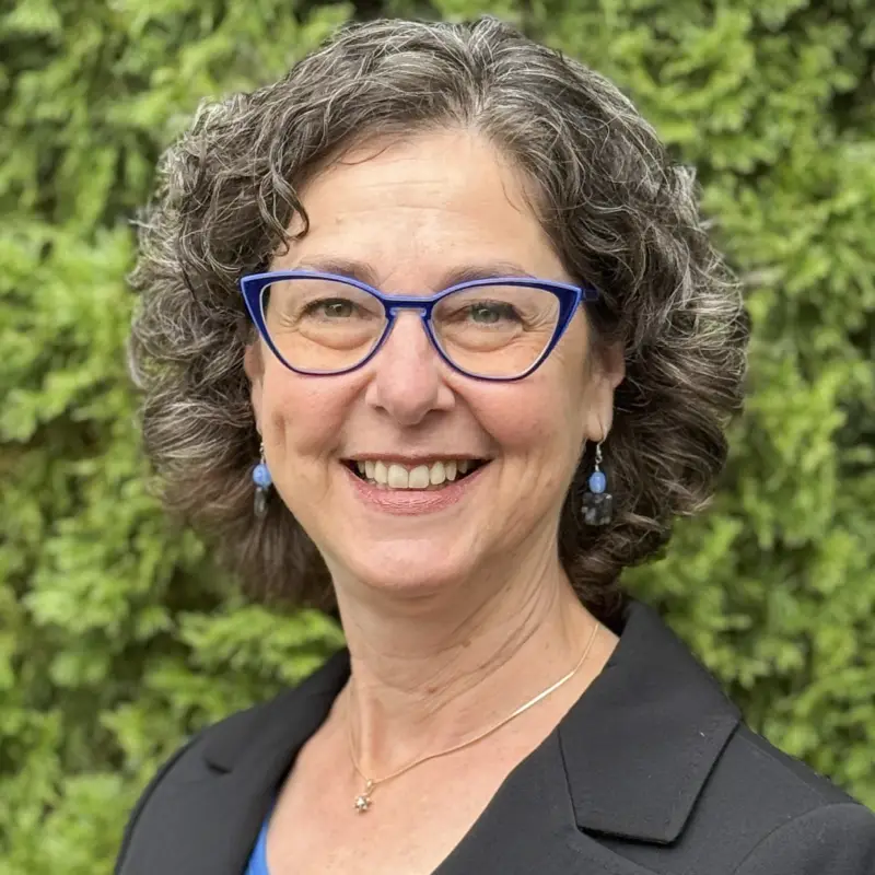 Headshot of Deborah Van Horn