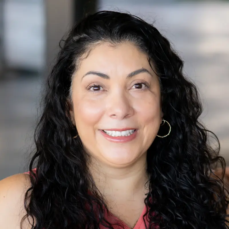 Headshot of Jessica Leon