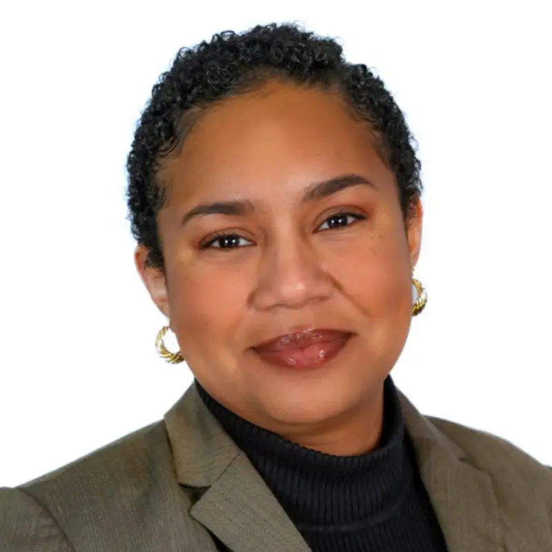 Headshot of Ilenia Perez-Palen