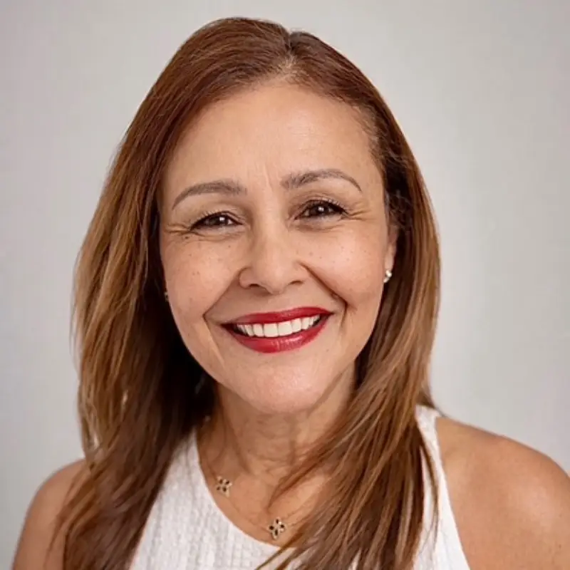 Headshot of Josiane Menos