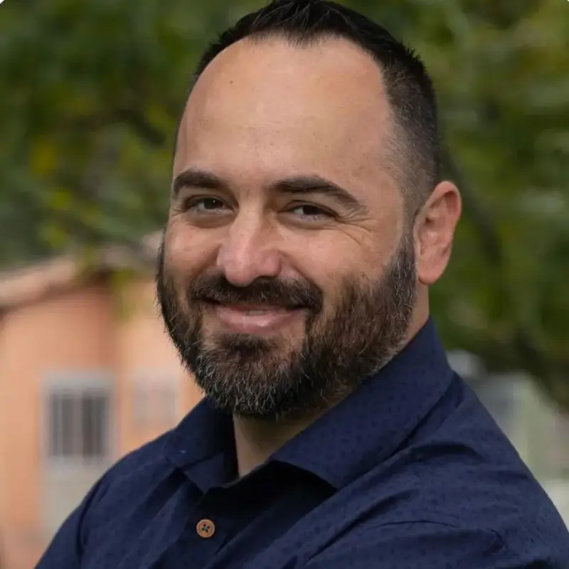 Headshot of Jeremiah Isbell