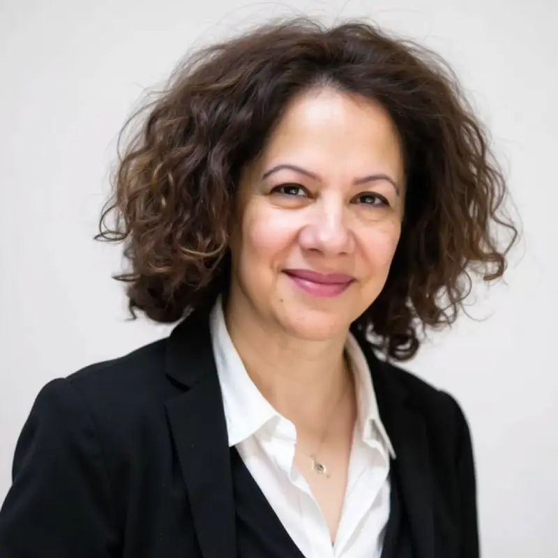 Headshot of Rabia Subhani