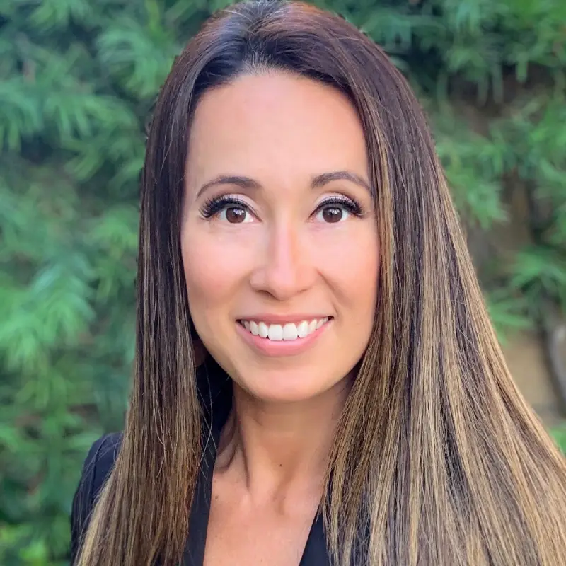 Headshot of Jennifer McCart