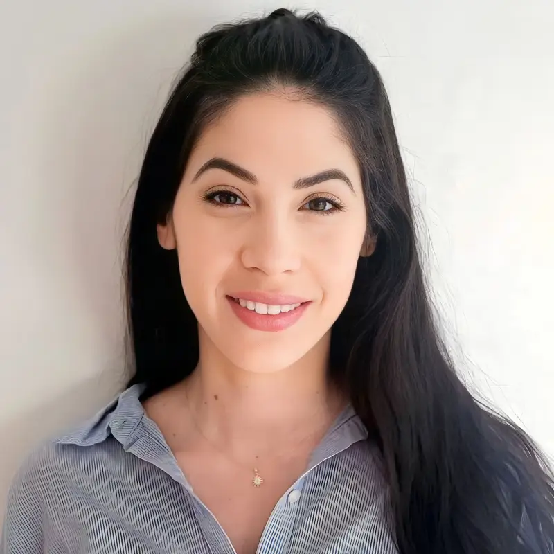 Headshot of Joanna Katsigeorgis