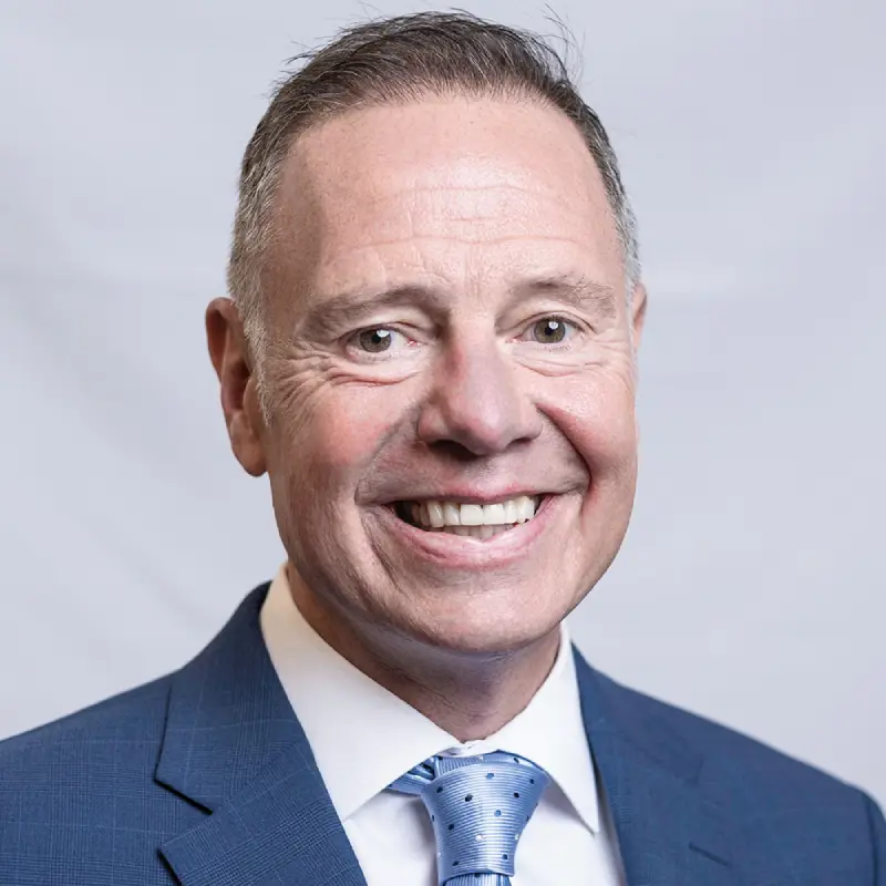 Headshot of Mark Dumas