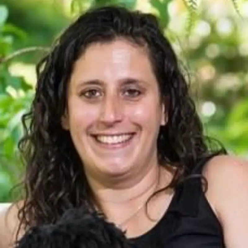 Headshot of Carly Blackstone