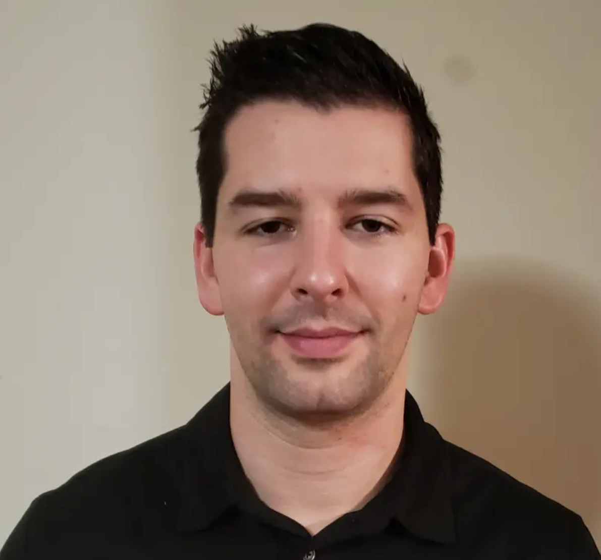 Headshot of Ryan Thomas