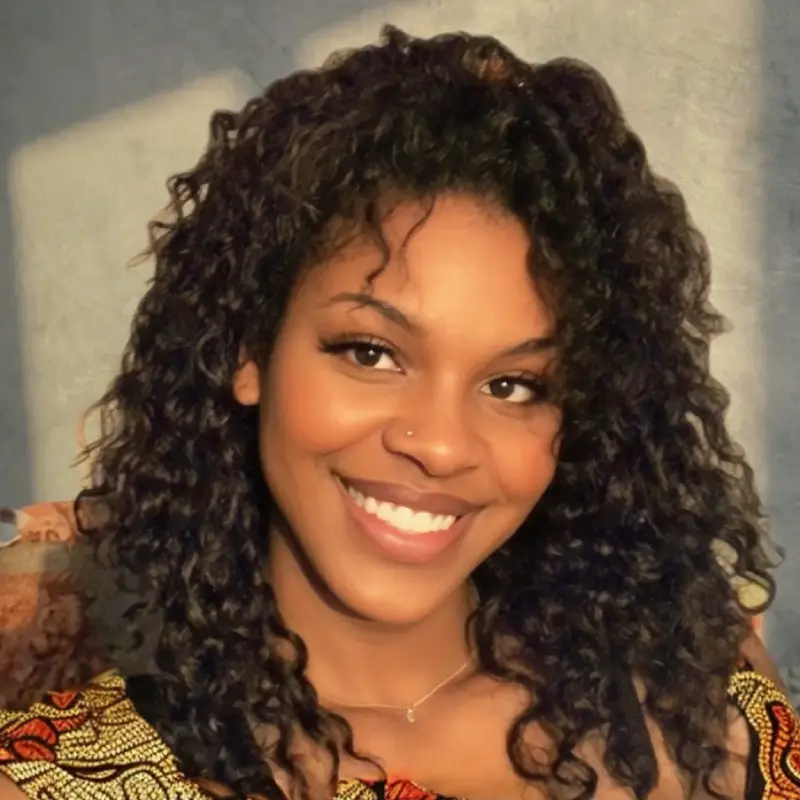 Headshot of Haley Collins