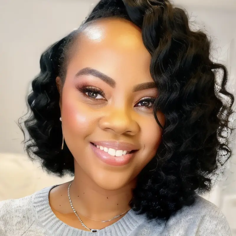 Headshot of Theresia Jackson