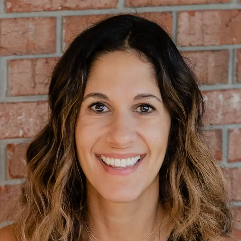 Headshot of Ellen Kolomeyer