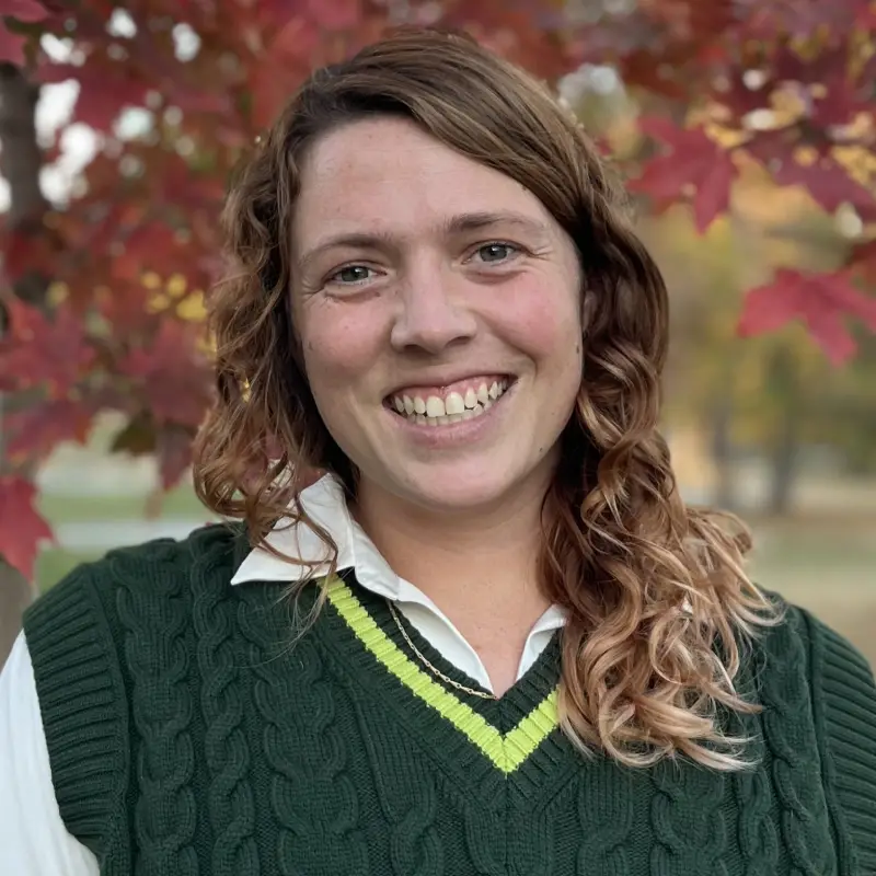 Headshot of Elizabeth Glenn
