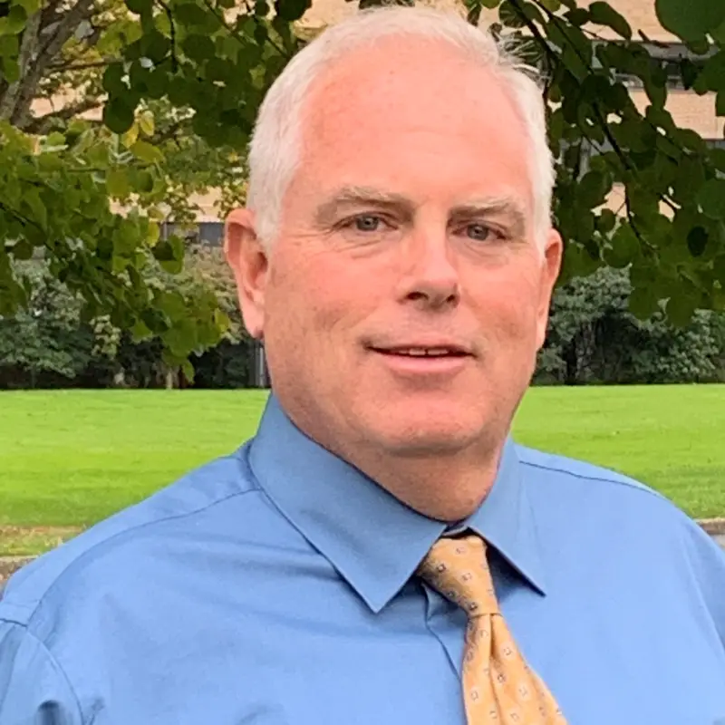 Headshot of Howard Hansell