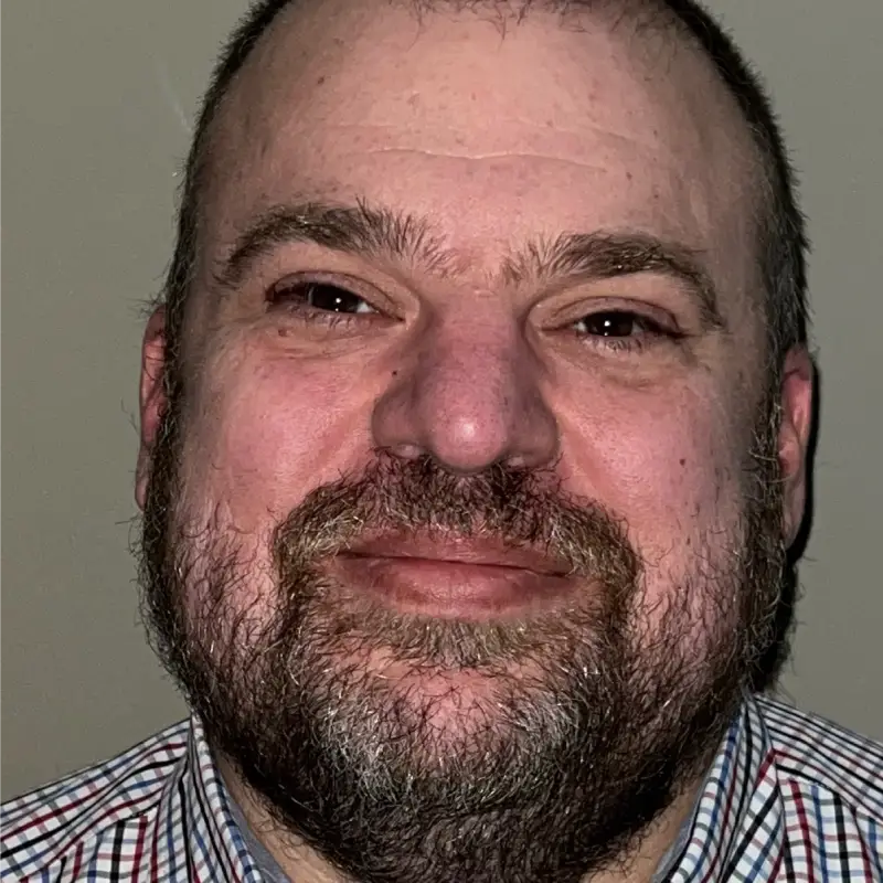 Headshot of Russell Shelkowitz