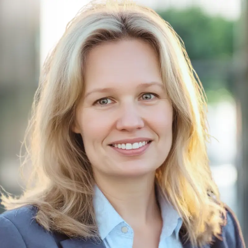 Headshot of Genevieve Bartuski