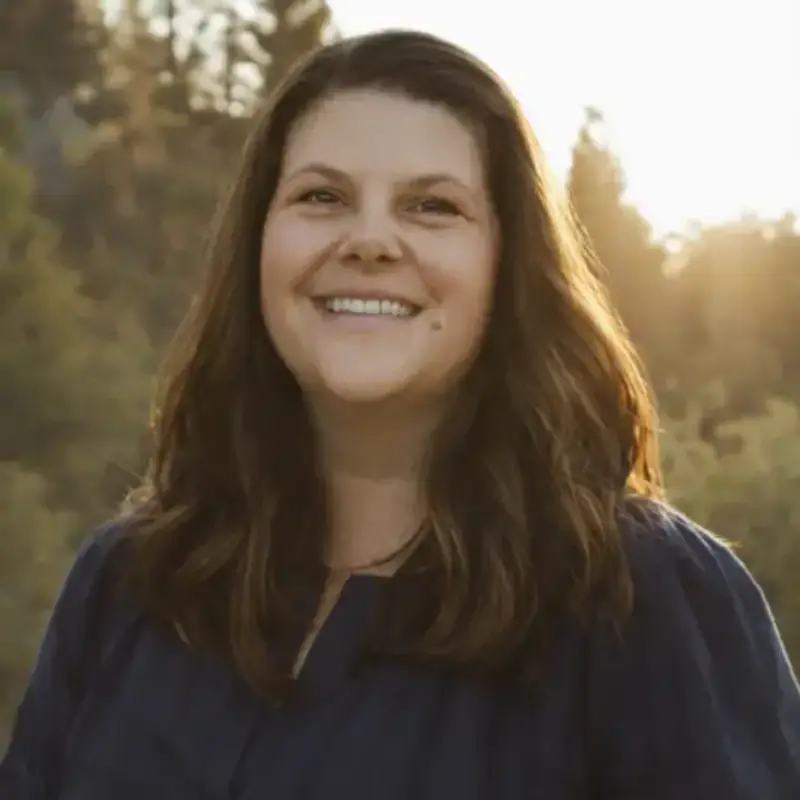 Headshot of Alice Parker