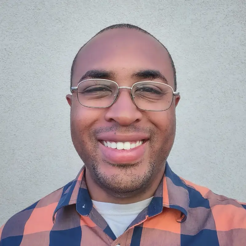 Headshot of Ingram Dirton
