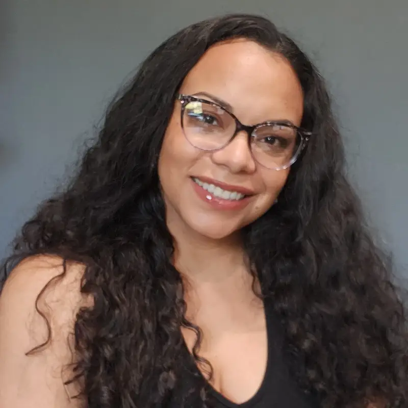 Headshot of Asya Penzo-Shumard