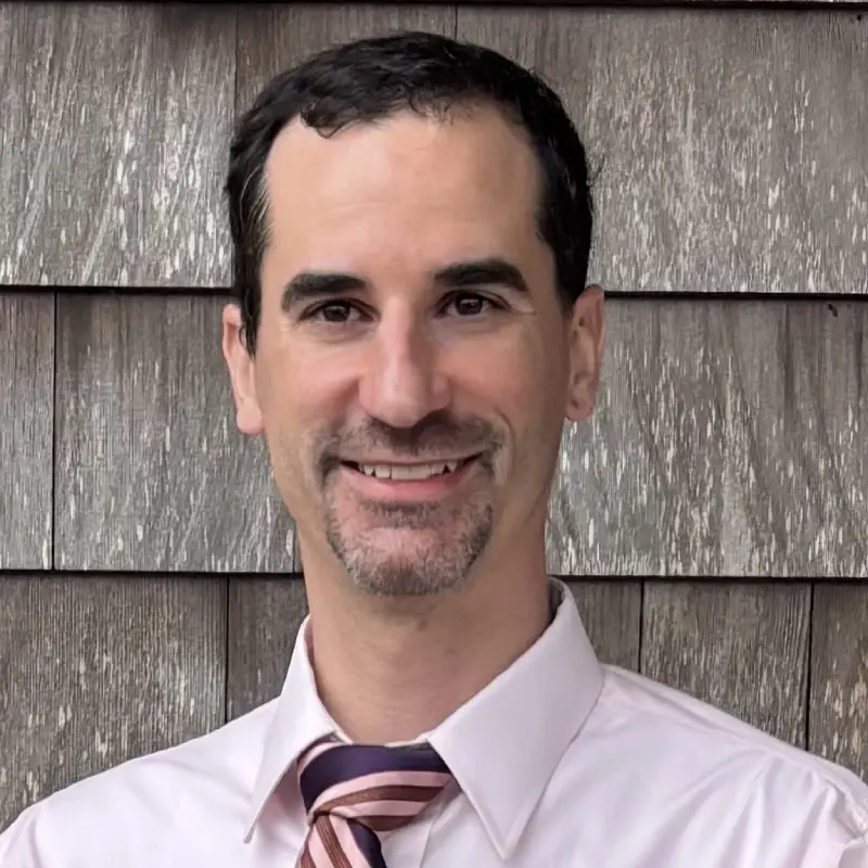 Headshot of Chris Klein