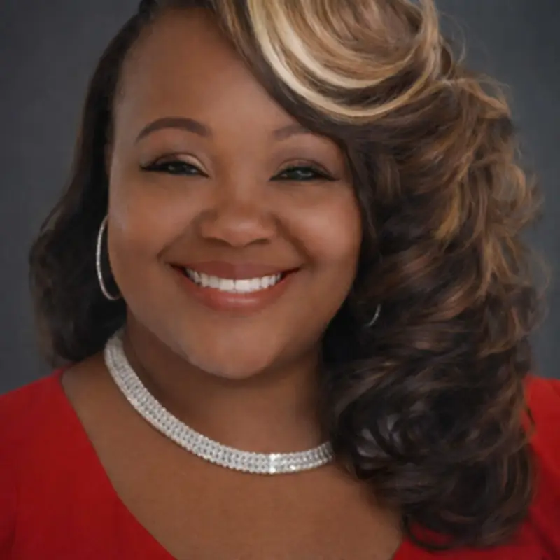 Headshot of Sekelya Holmes