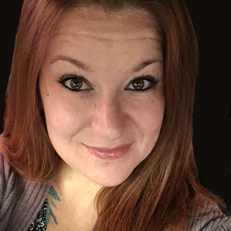 Headshot of Tracy Salazar