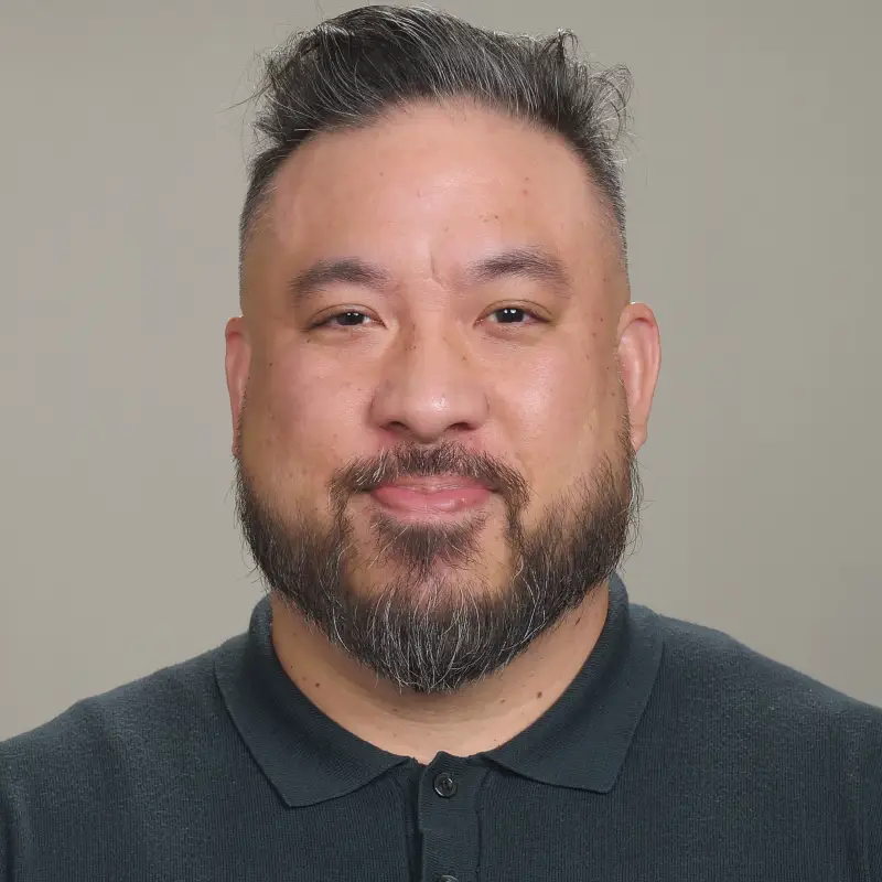 Headshot of Thomas Khang Dong