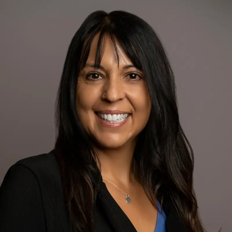 Headshot of Cindy Rollins