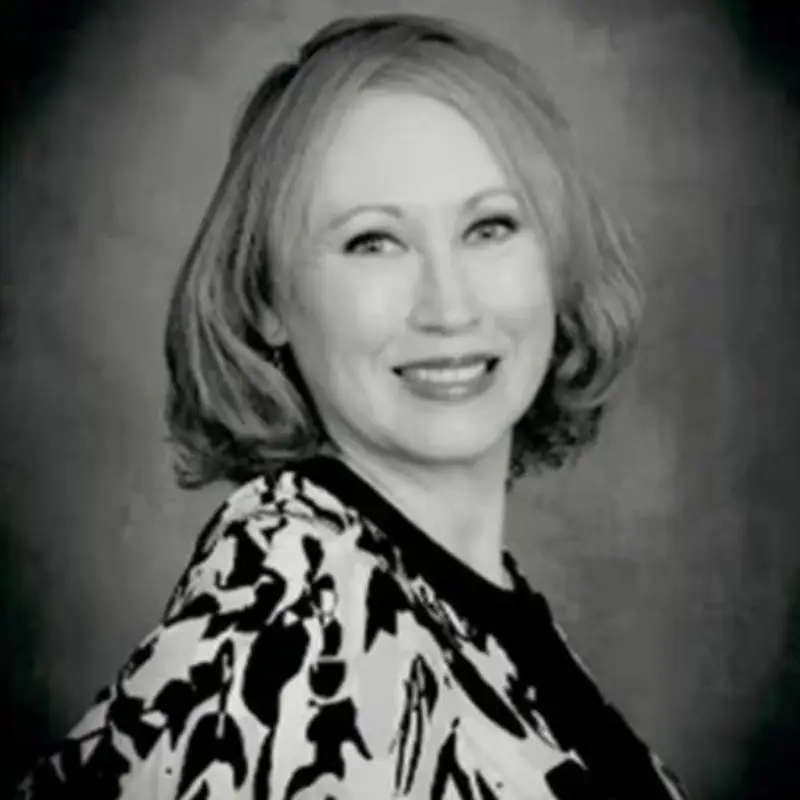 Headshot of Megan Mackay