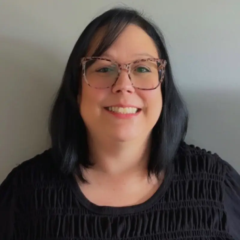Headshot of Christi Passalacqua