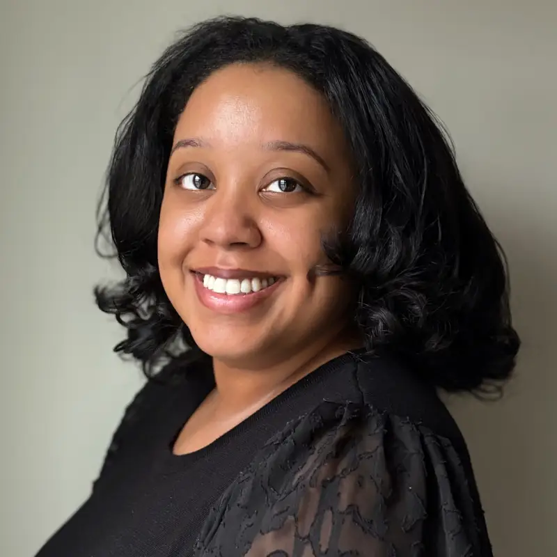 Headshot of Jesslynn Neves