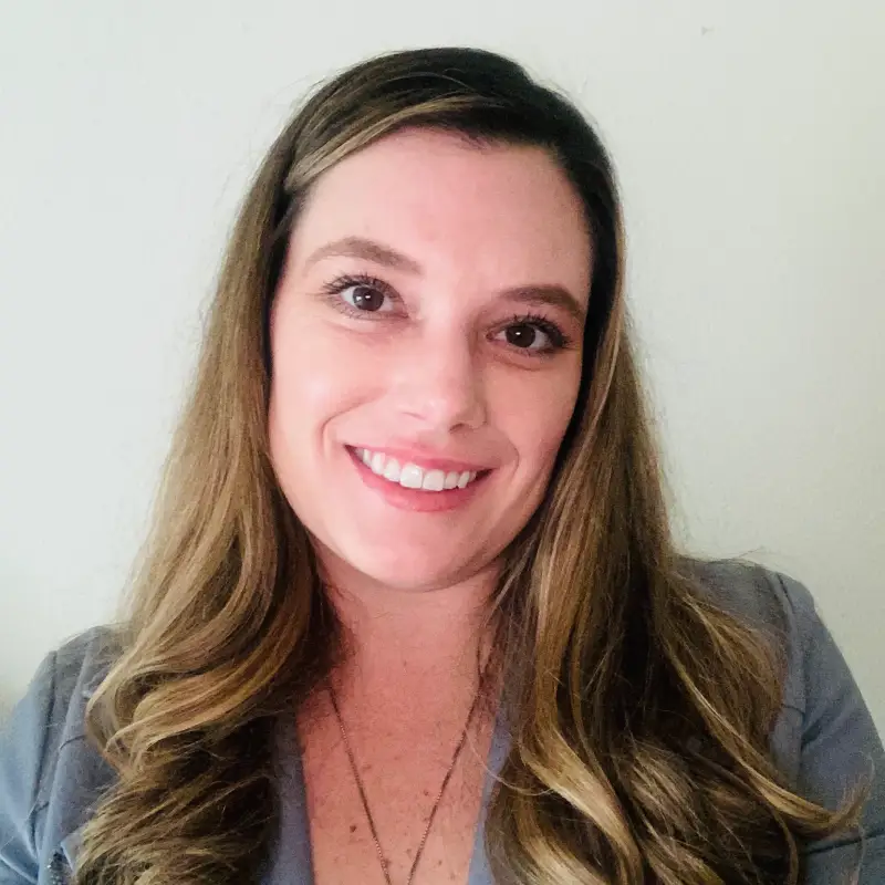 Headshot of Ashley Berns